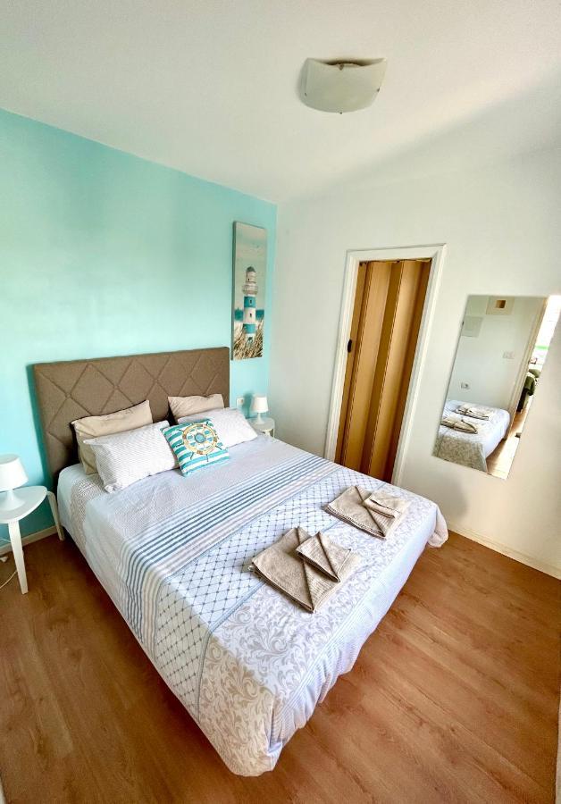 Casita Marisol Apartment ปูแอร์โตเดลคาร์เมน ภายนอก รูปภาพ